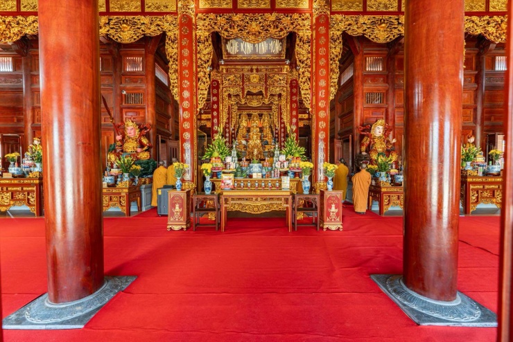 Cận cảnh ngôi chùa có bảo tháp dát vàng - Nơi doanh nhân Minh Hoàng và Á hậu Phương Nhi làm lễ Hằng thuận - 12