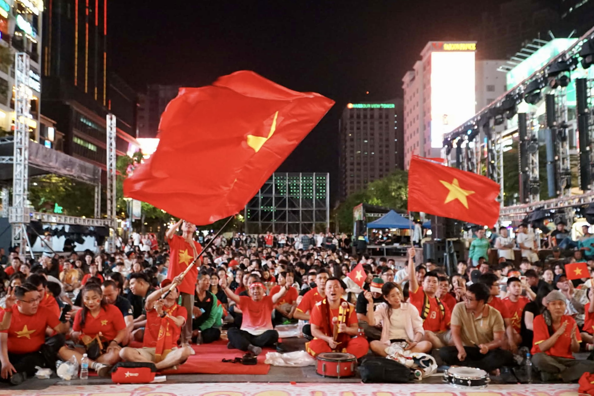 Thắng rồi, bão thôi!- Ảnh 2.