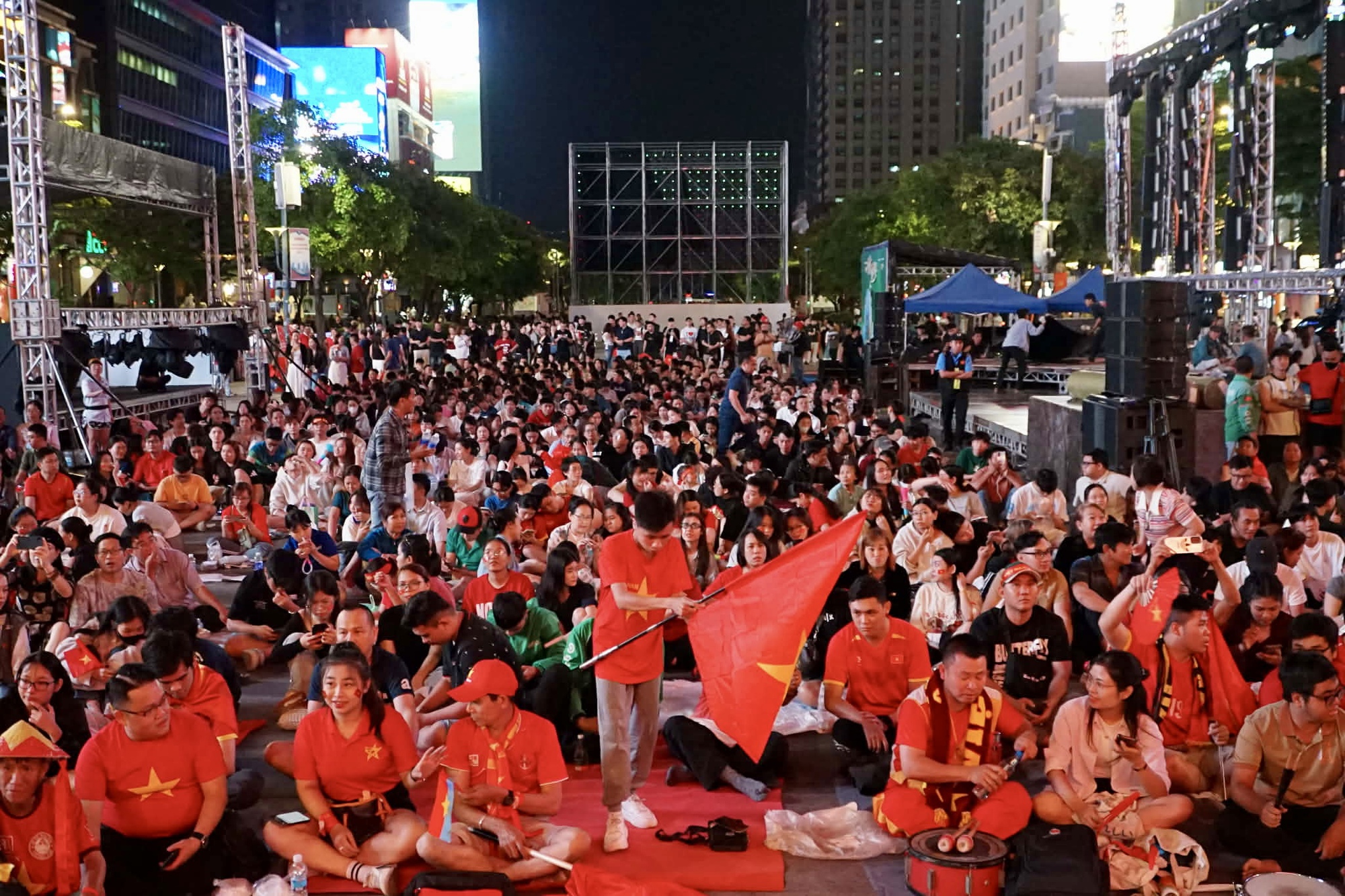 Thắng rồi, bão thôi!- Ảnh 3.