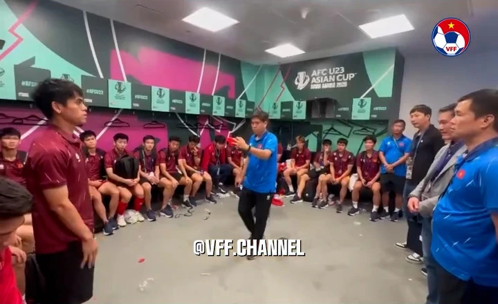 Thái Sơn tiết lộ mục tiêu ‘cực khủng’ khi về Việt Nam: Tôi sẽ ăn lẩu- Ảnh 3. Thái Sơn tiết lộ mục tiêu ‘cực khủng’ khi về Việt Nam: Tôi sẽ ăn lẩu- Ảnh 3.