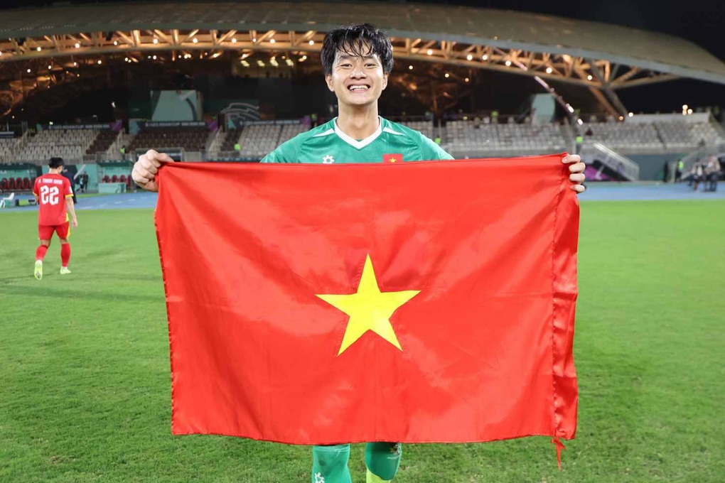 U23 Việt Nam rạng rỡ với tấm HCĐ U23 châu Á - 4