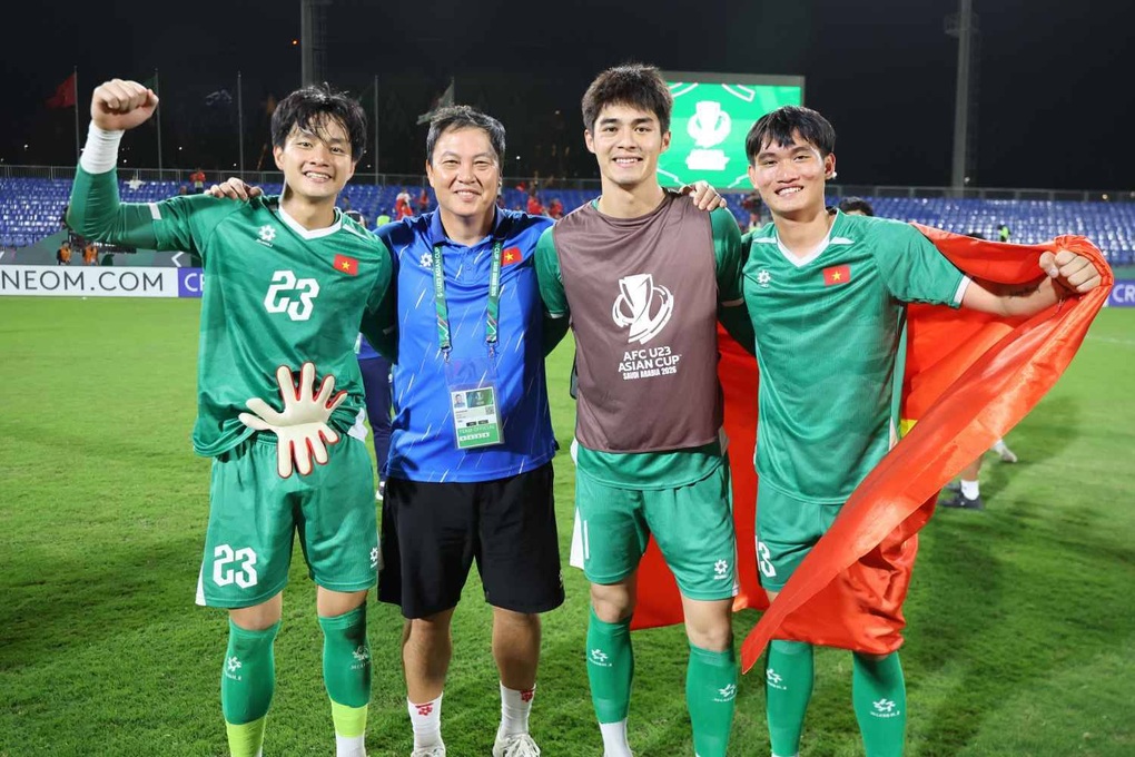 U23 Việt Nam rạng rỡ với tấm HCĐ U23 châu Á - 5