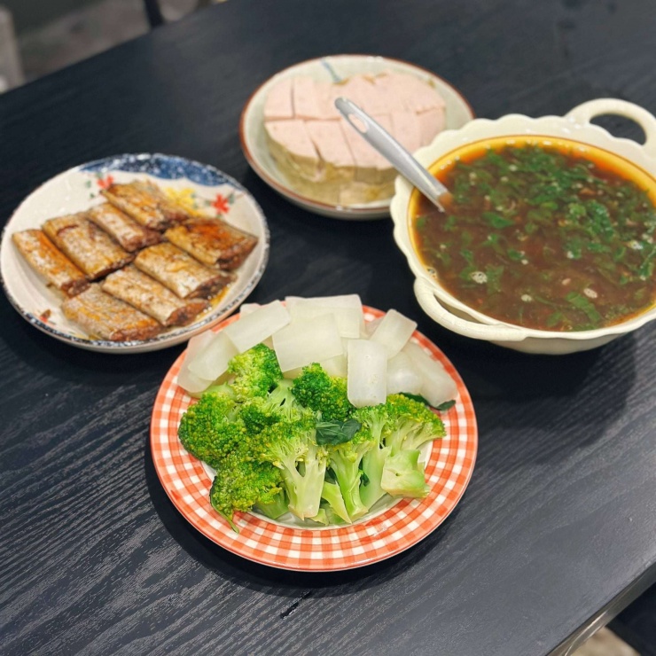 Mẹo nấu ăn: Làm sốt chua ngọt siêu chuẩn: Pha theo tỉ lệ 2 đường – 2 giấm – 1 nước mắm – 1 tương cà.