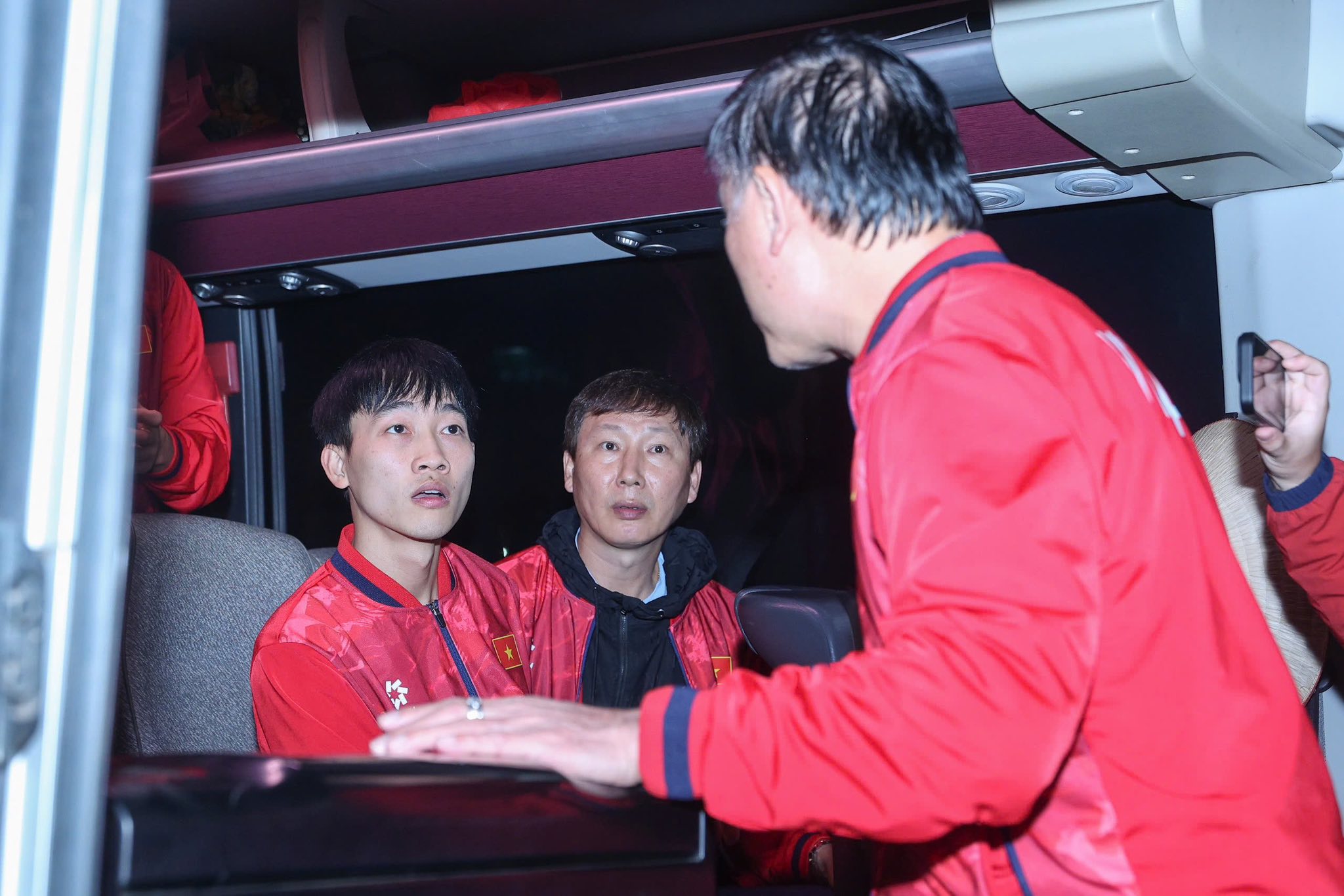 Chuyện giờ mới biết về trợ lý ngôn ngữ của HLV Kim Sang-sik: Từng từ chối nhận việc vì…- Ảnh 2.