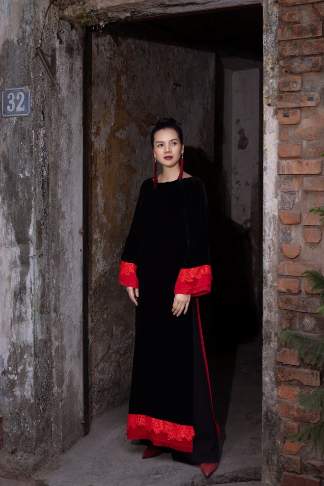 Nhung trở lại mùa tết: mặc sao cho sang mà không 'già'?- Ảnh 6. Nhung trở lại mùa tết: mặc sao cho sang mà không 'già'?- Ảnh 6.