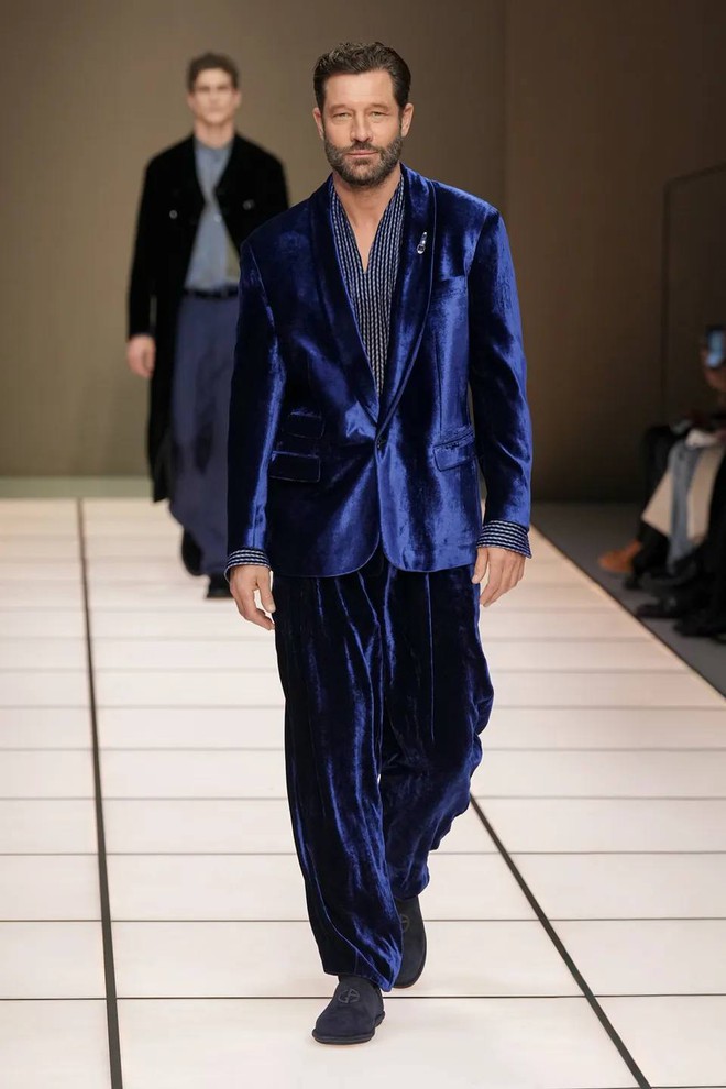 Nhung trở lại mùa tết: mặc sao cho sang mà không 'già'?- Ảnh 11. Nhung trở lại mùa tết: mặc sao cho sang mà không 'già'?- Ảnh 11.