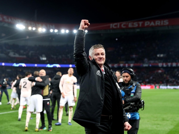 Solskjaer mừng sau khi cùng Man Utd hạ PSG trên sân Parc des Princes, Paris ở vòng 1/8 Champions League đầu năm 2019.