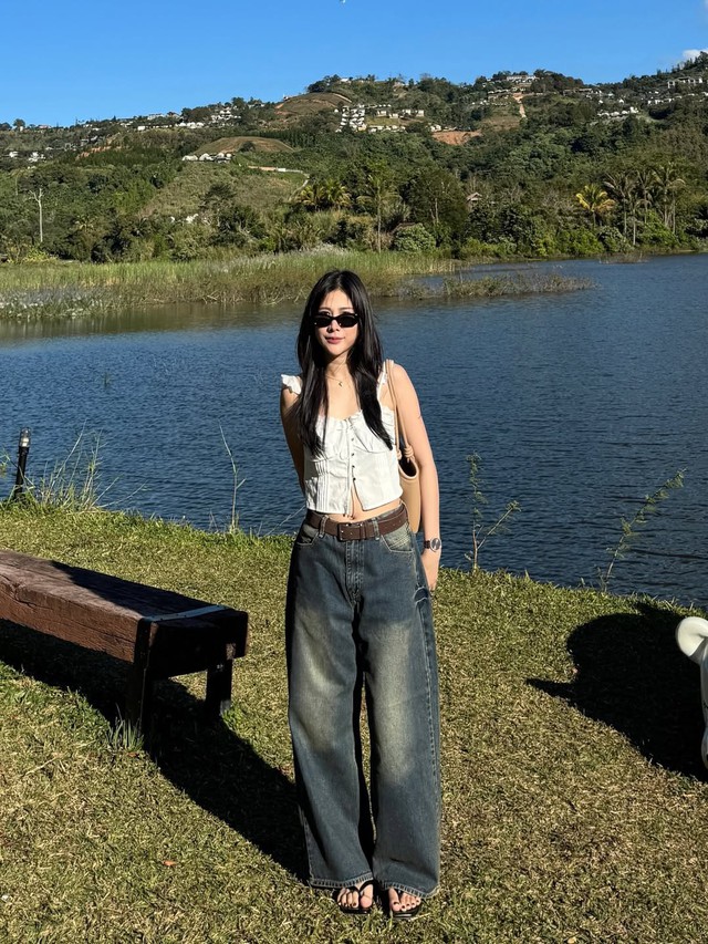 Quần jeans và thắt lưng: bản phối bụi bặm cho phong cách cá tính- Ảnh 7. Quần jeans và thắt lưng: bản phối bụi bặm cho phong cách cá tính- Ảnh 7.