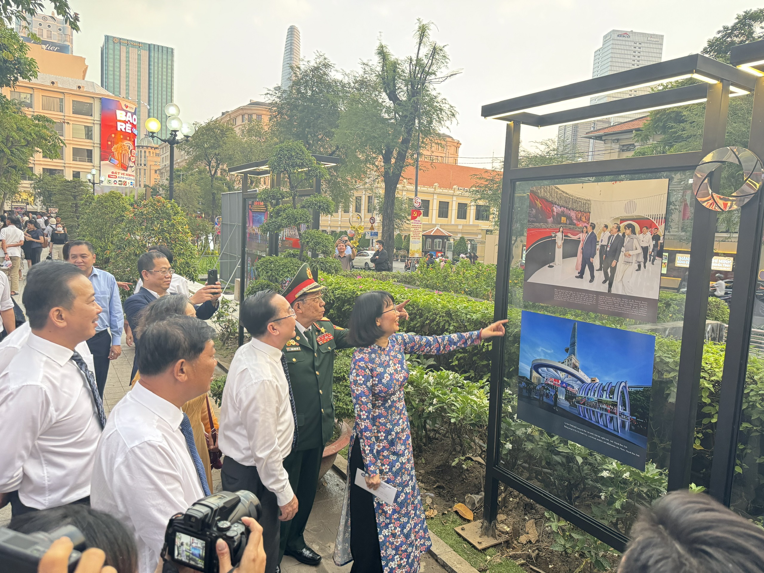 Ra mắt Con đường Nhiếp ảnh 'độc nhất vô nhị' tại Việt Nam- Ảnh 5.