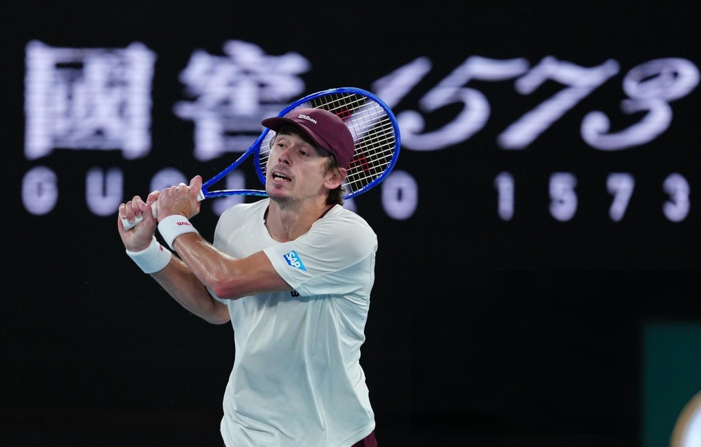 Alcaraz thị uy sức mạnh, tiến vào tứ kết Australian Open - 3