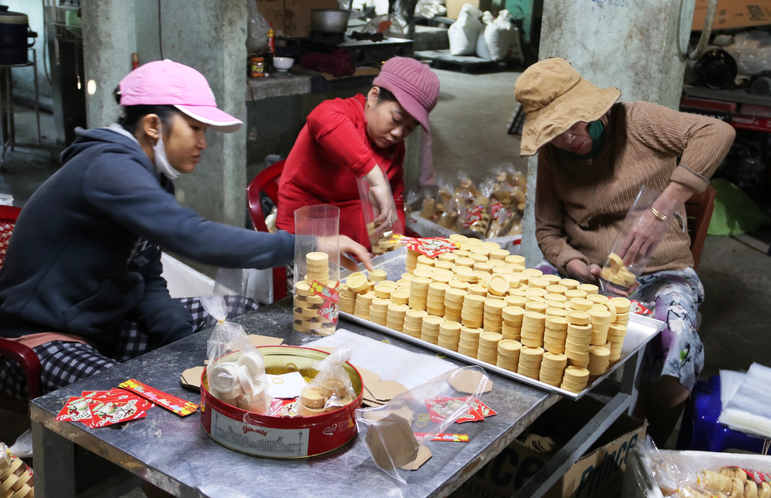 Mùa bánh in bên sông Ly Ly- Ảnh 3. Mùa bánh in bên sông Ly Ly- Ảnh 3.