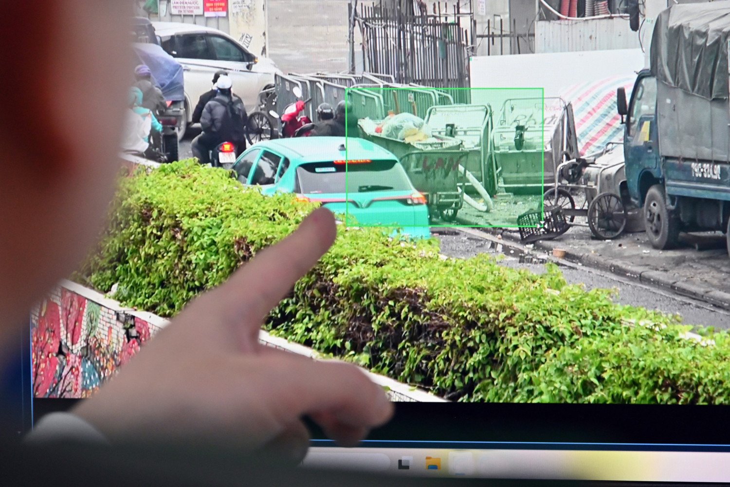 CẬN CẢNH quy trình phạt nguội vi phạm trật tự đô thị của Công an Hà Nội, 