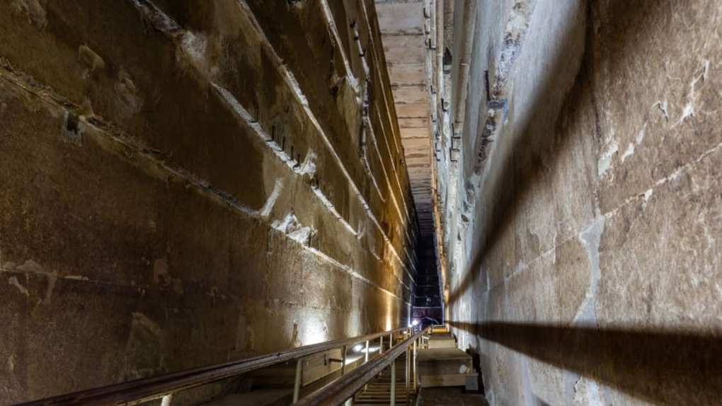 Bên trong Kim Tự Tháp: Vì sao trải nghiệm khiến nhiều du khách thất vọng? - 3