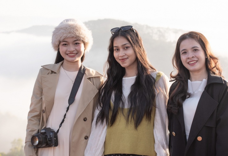 Bình minh sắc hồng giữa đại ngàn Măng Đen - 7