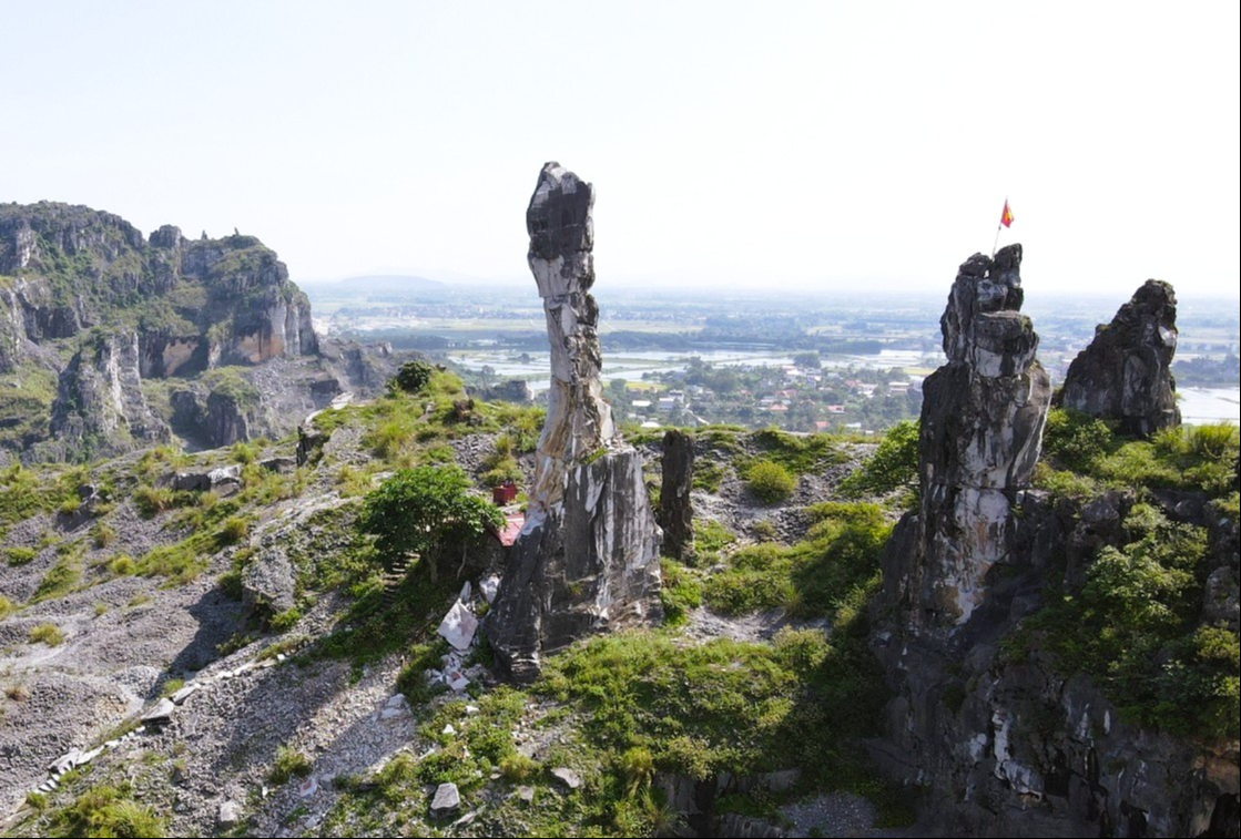 Sở VH-TT-DL Thanh Hóa báo cáo về di tích Hòn Vọng Phu được chi 17 tỉ đồng để gia cố- Ảnh 2.