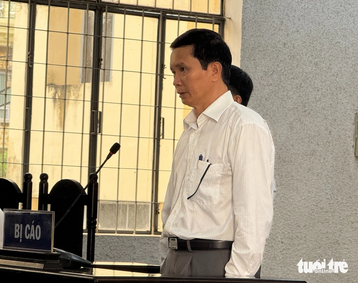 Cựu Giám đốc CDC Đắk Lắk sắp hầu tòa lần 2 trong một vụ án cũng liên quan Việt Á - Ảnh 2.