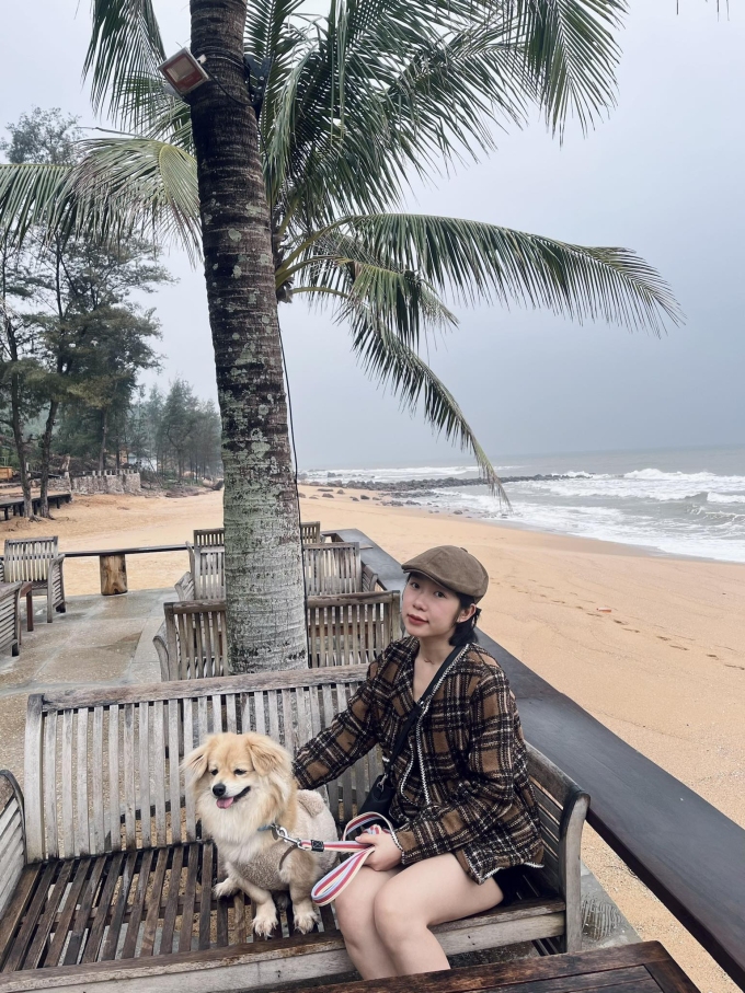 Linh hiện tại vẫn đang tập nói, viết... và bắt đầu lại mọi thứ. Ảnh: Nhân vật cung cấp