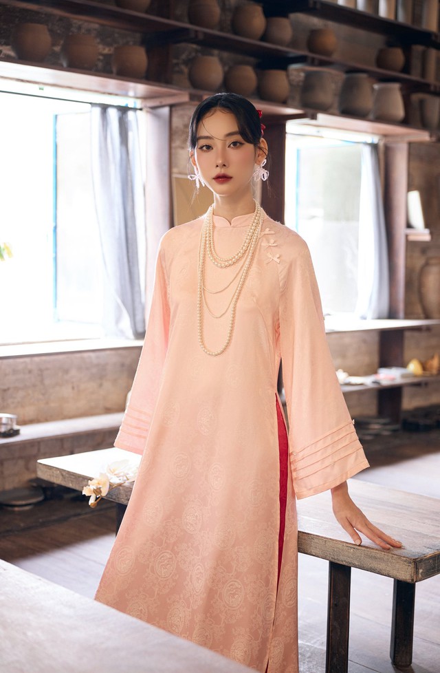 Bí quyết chọn phụ kiện cho áo dài thêm sang trọng, quý phái - Ảnh 3.