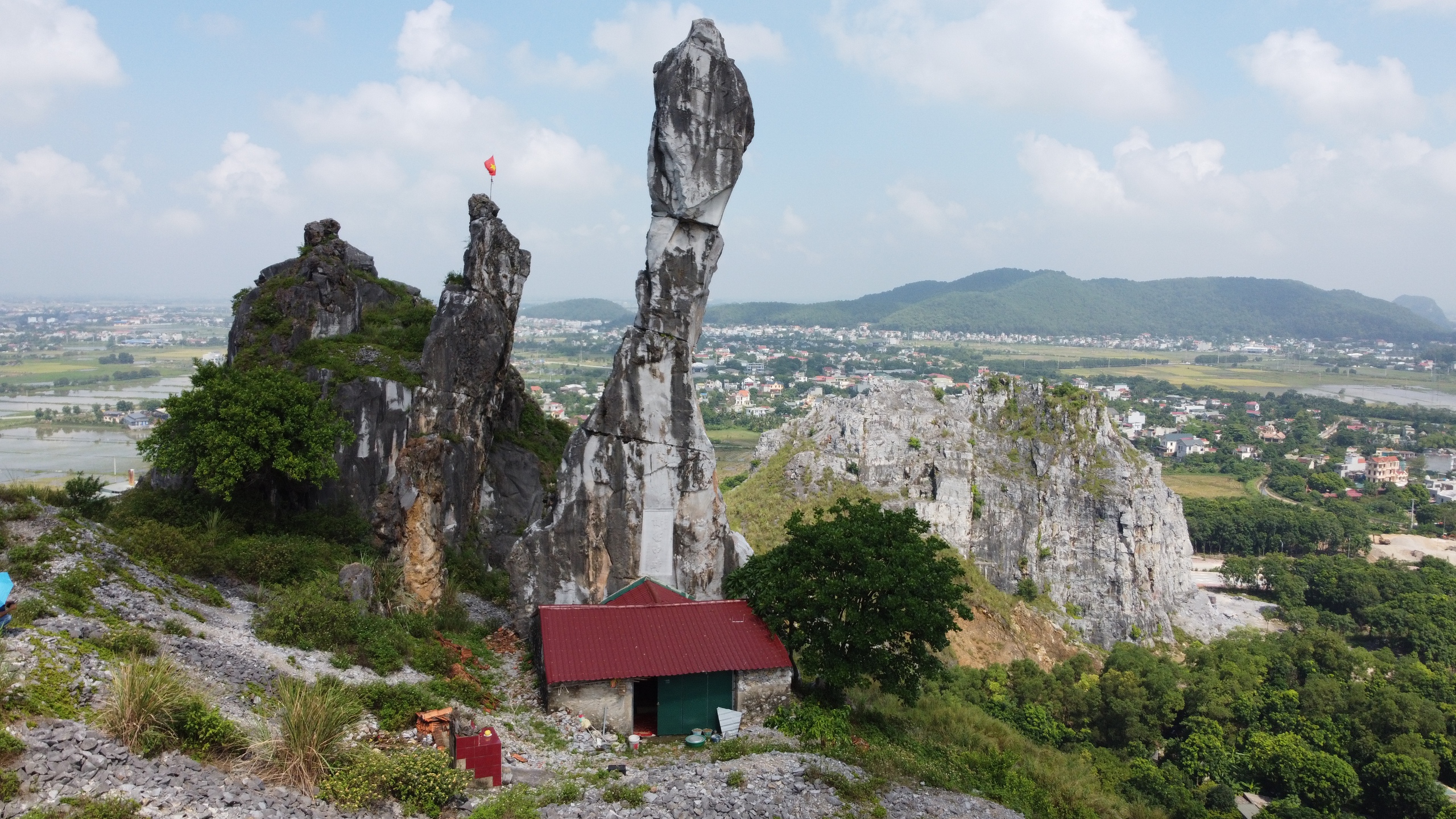 Lùm xùm dự án chống sập cột đá Vọng Phu: Hòn Vọng Phu có từ bao giờ? - Ảnh 3.