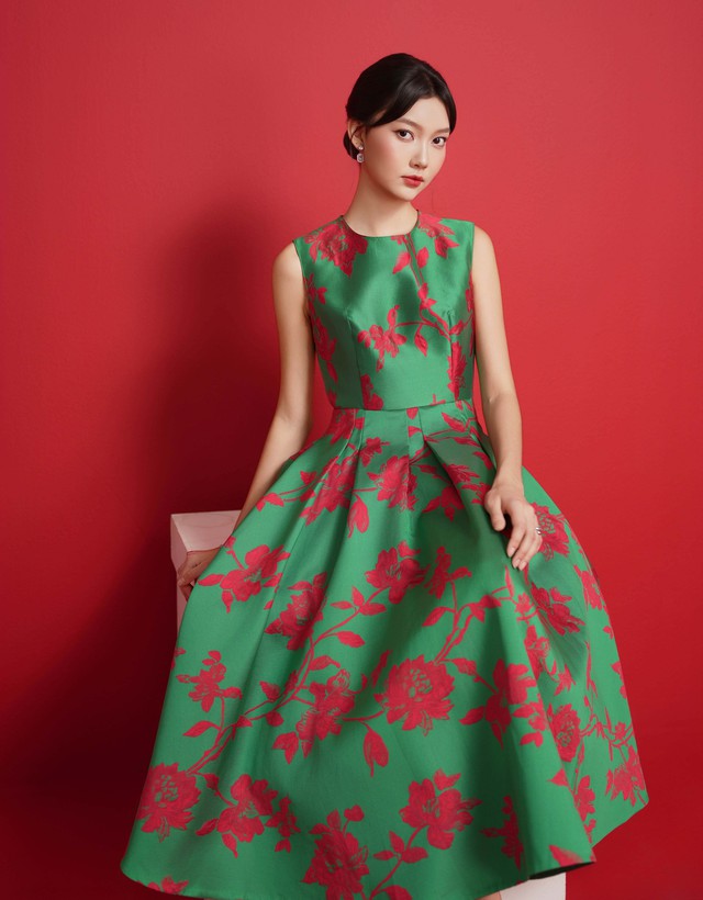  Đón chào mùa mới của váy hoa, trang phục họa tiết  - Ảnh 3.