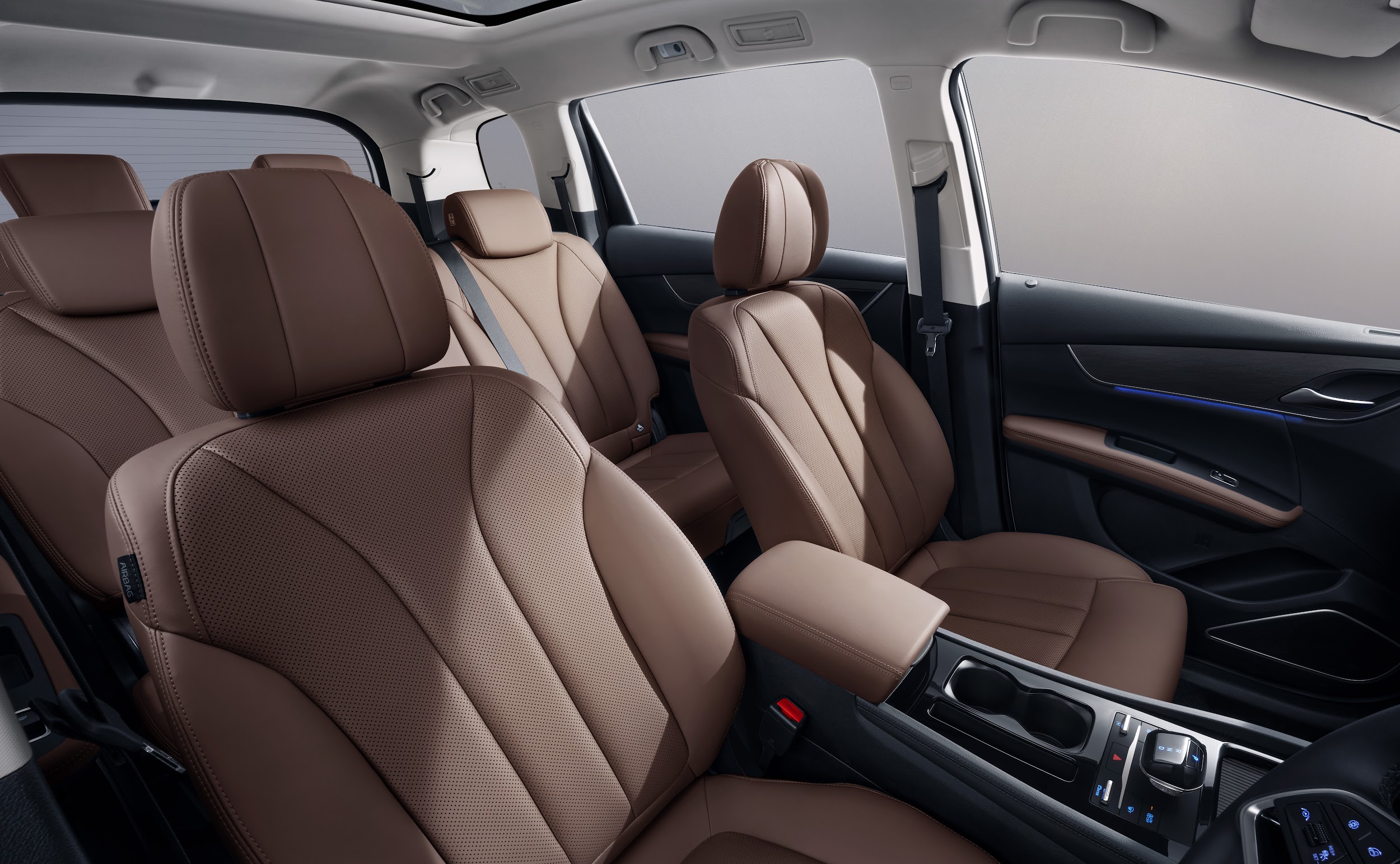 ‘Giải mã’ BYD M6: Phù hợp cho gia đình, hiệu quả khi kinh doanh xe dịch vụ- Ảnh 4.