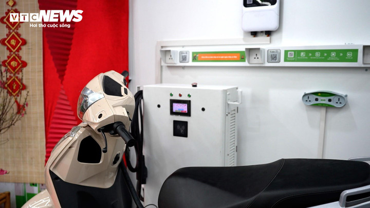 Tháo gỡ bài toán 'kẹt' chỗ sạc xe điện ở tập thể, chung cư cũ- Ảnh 4.