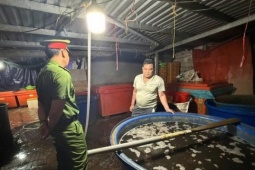 Rùng mình lời khai của chủ vựa ngâm 3.000 tấn thịt ốc bằng hóa chất công nghiệp