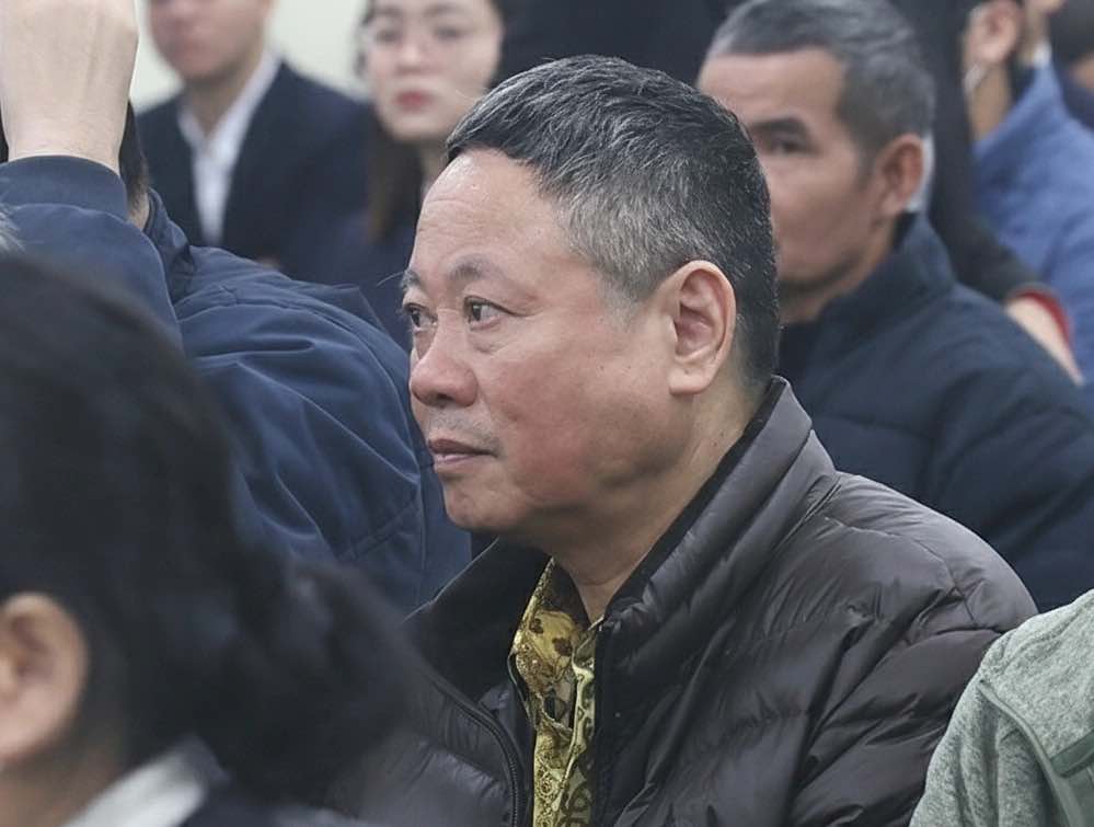 Nhận hối lộ hàng quý, cựu Giám đốc Bảo hiểm xã hội 'nghĩ là ứng xử bình thường trong công tác' - Ảnh 2.