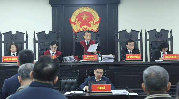 Phiên tòa được điều hành bởi thẩm phán chủ tọa Đinh Quốc Trí. Ảnh: Danh Lam