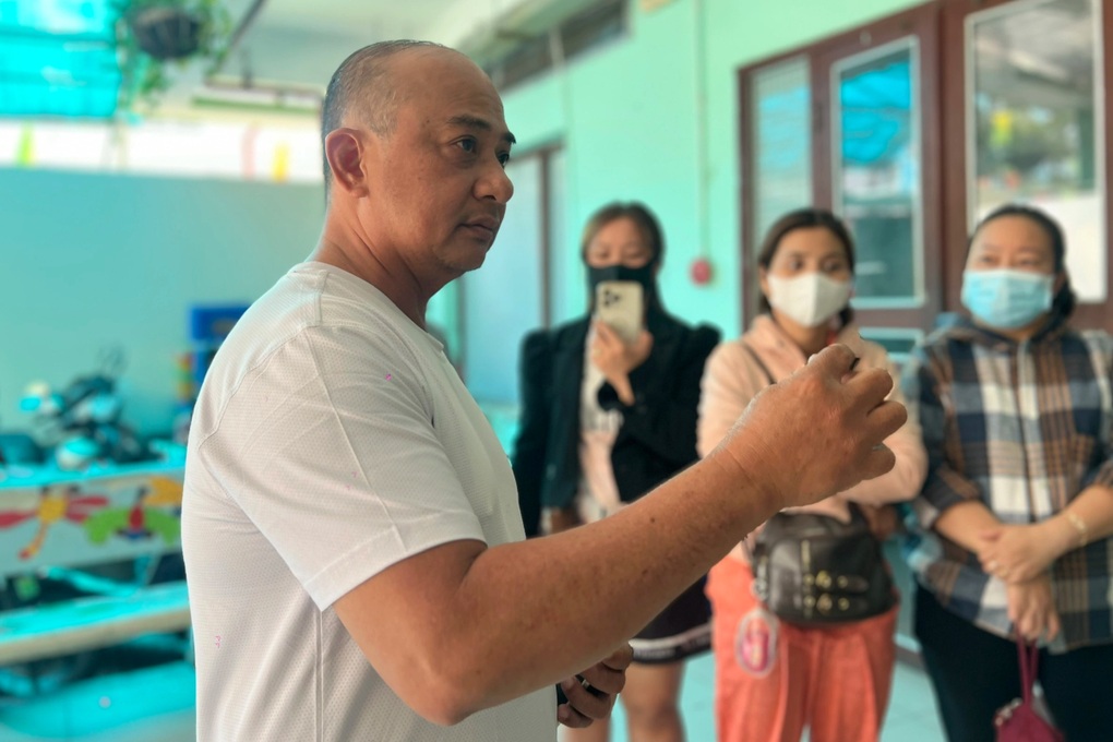 Nghi “hô biến” thịt hết hạn vào trường học: Phụ huynh chất vấn hiệu trưởng - 3