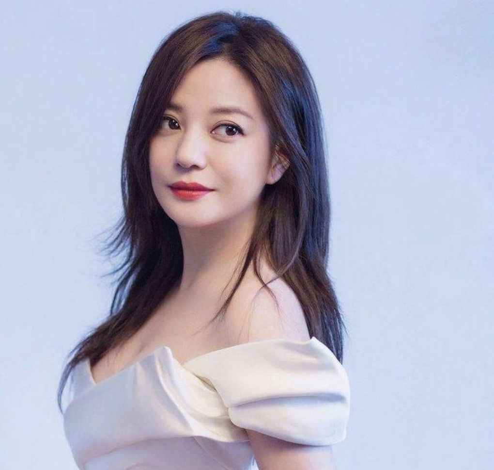 Sự bế tắc của “én nhỏ” Triệu Vy - 2