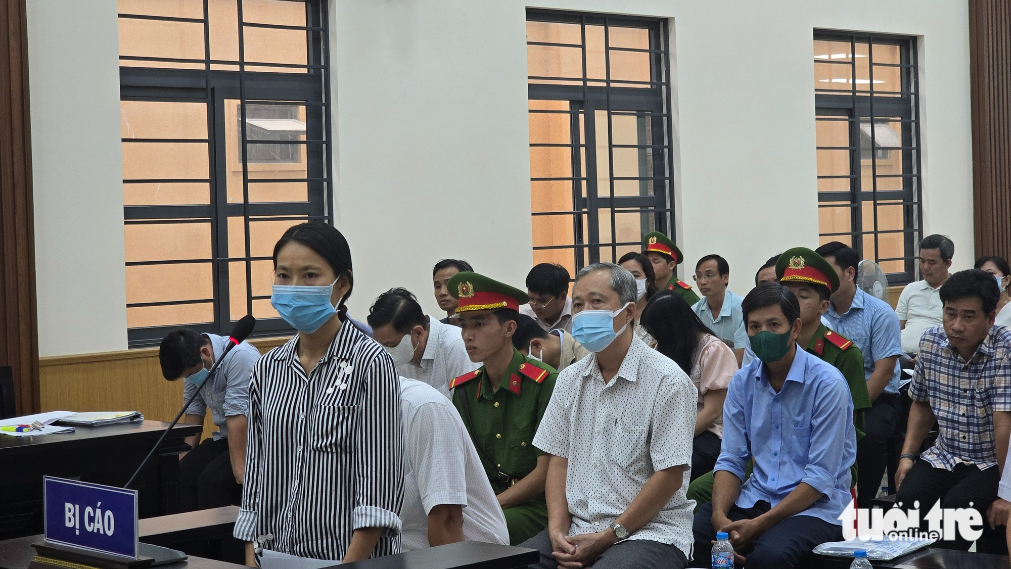 Nhiều cựu cán bộ Long Xuyên nói bị truy tố oan - Ảnh 4.