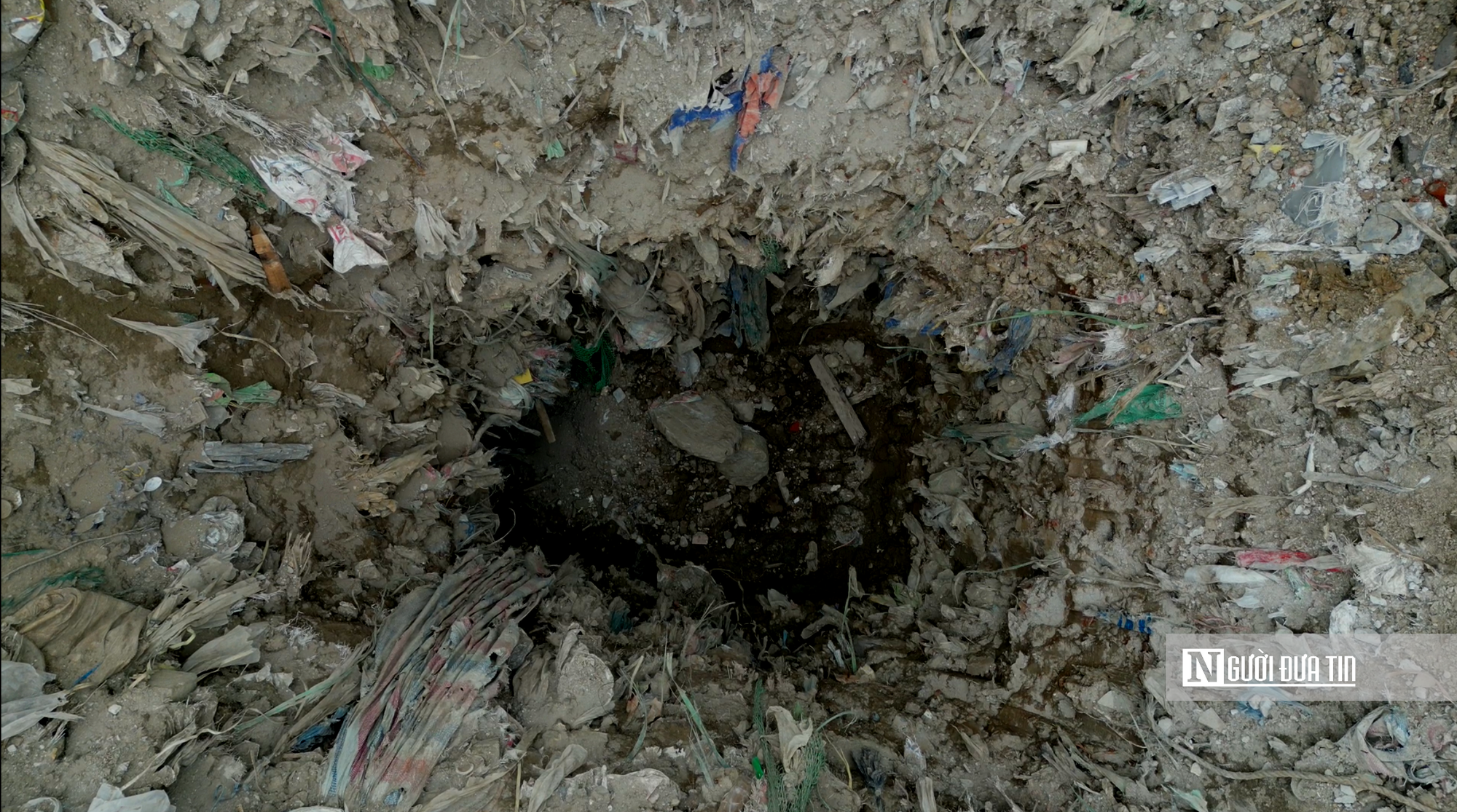 Cận cảnh 7 triệu kg chất thải khiến 4 đối tượng bị Công an Hà Nội khởi tố- Ảnh 5.
