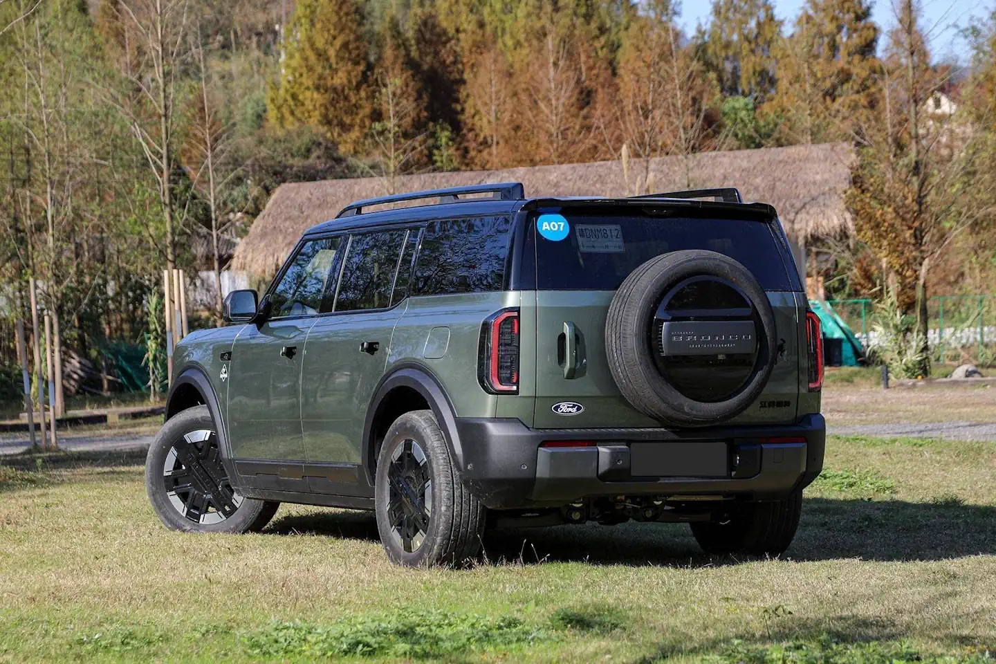 Ford Bronco - Ảnh 6.