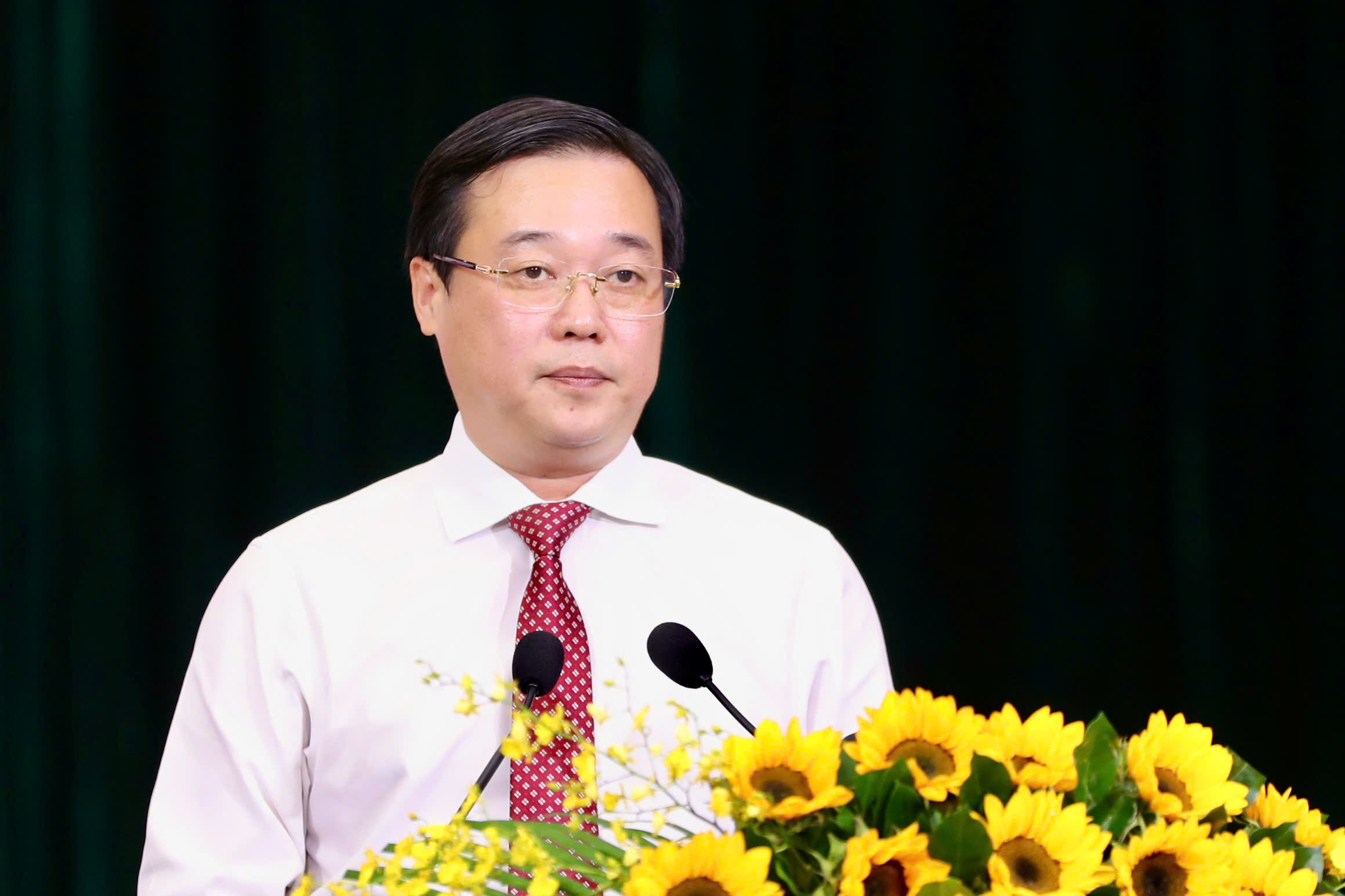 Phân công nhiệm vụ các Phó Bí thư Thành ủy TPHCM - Ảnh 1.