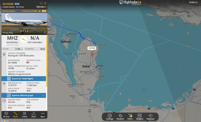Trinh sát cơ RC-135V tới căn cứ Al Uedeid ở Qatar ngày 28/1. Đồ họa: Flightradar24
