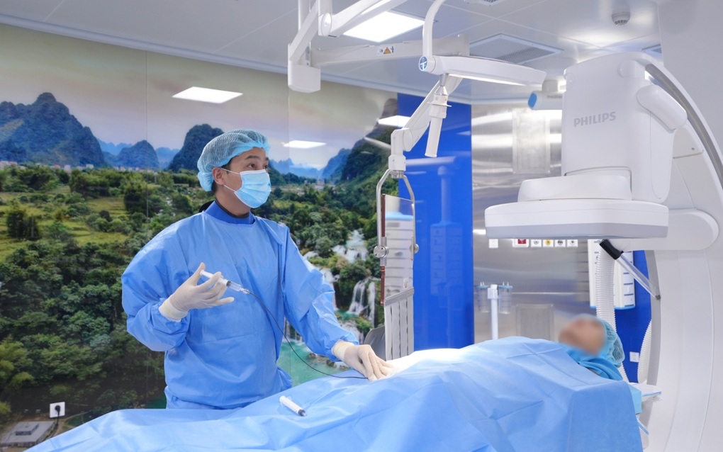 Đặt stent đường mật qua da giảm đau và tắc mật cho bệnh nhân ung thư tụy - 2