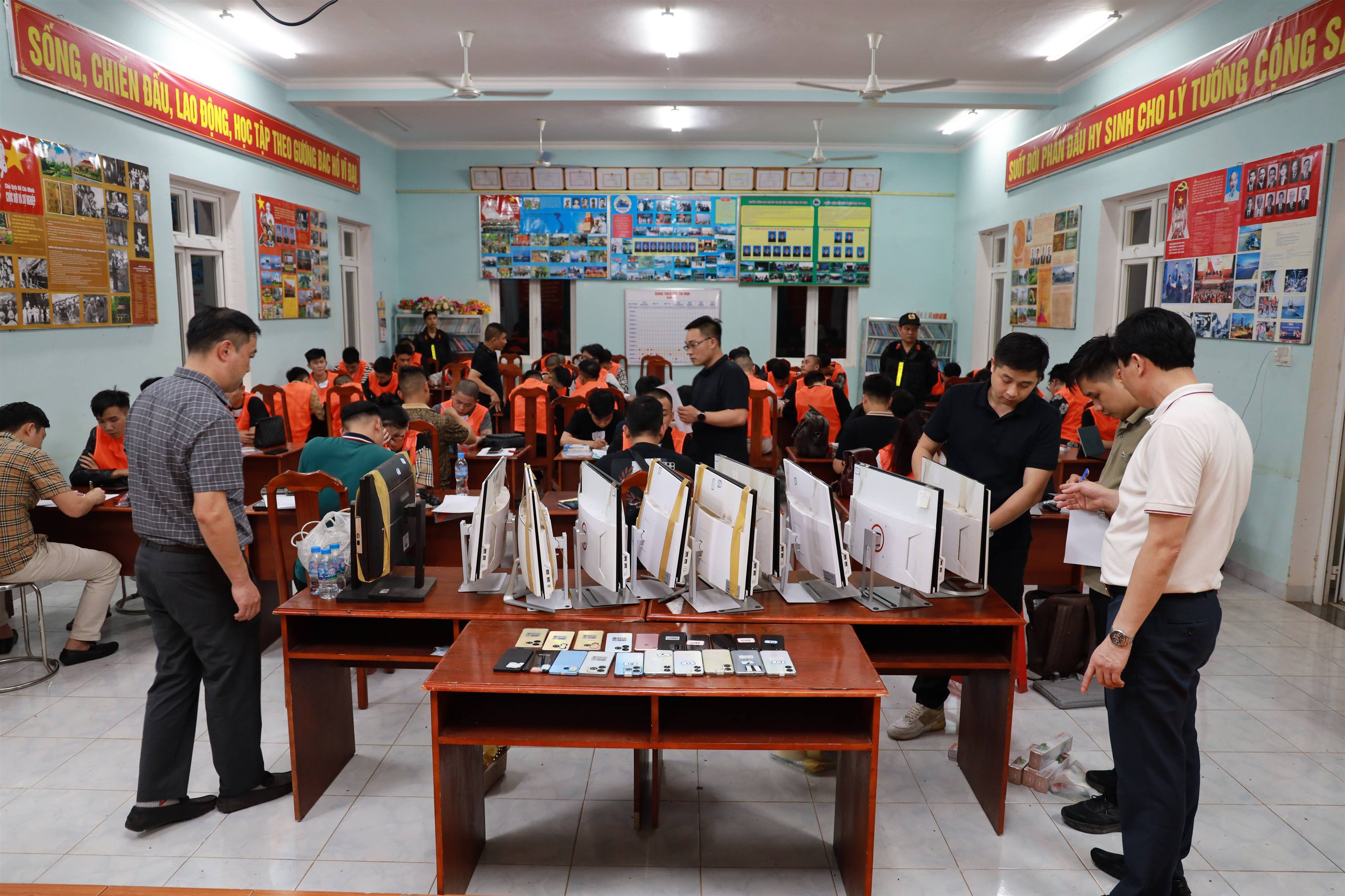 lừa đảo - Ảnh 5.