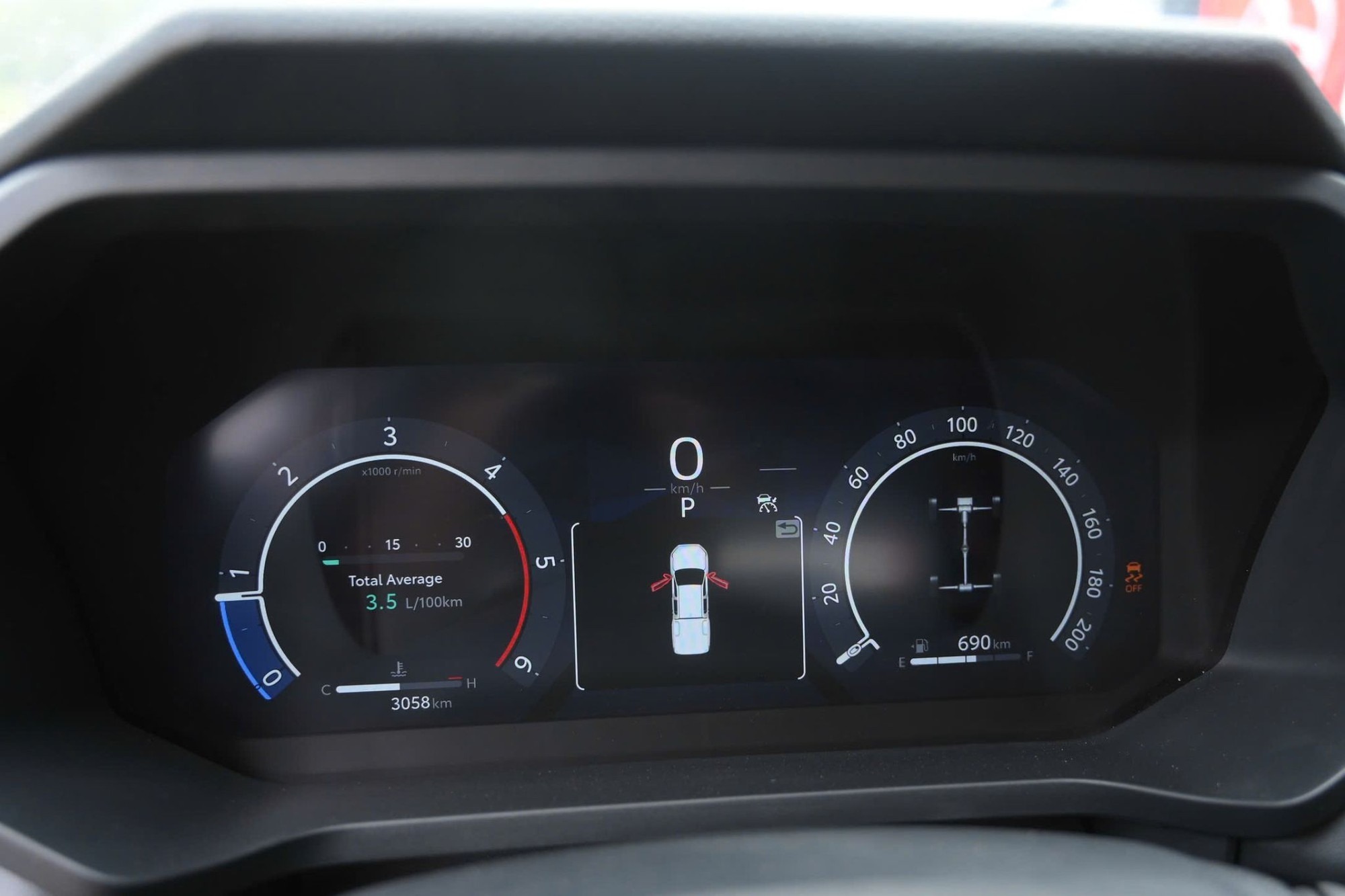 Toyota Hilux - Ảnh 10.