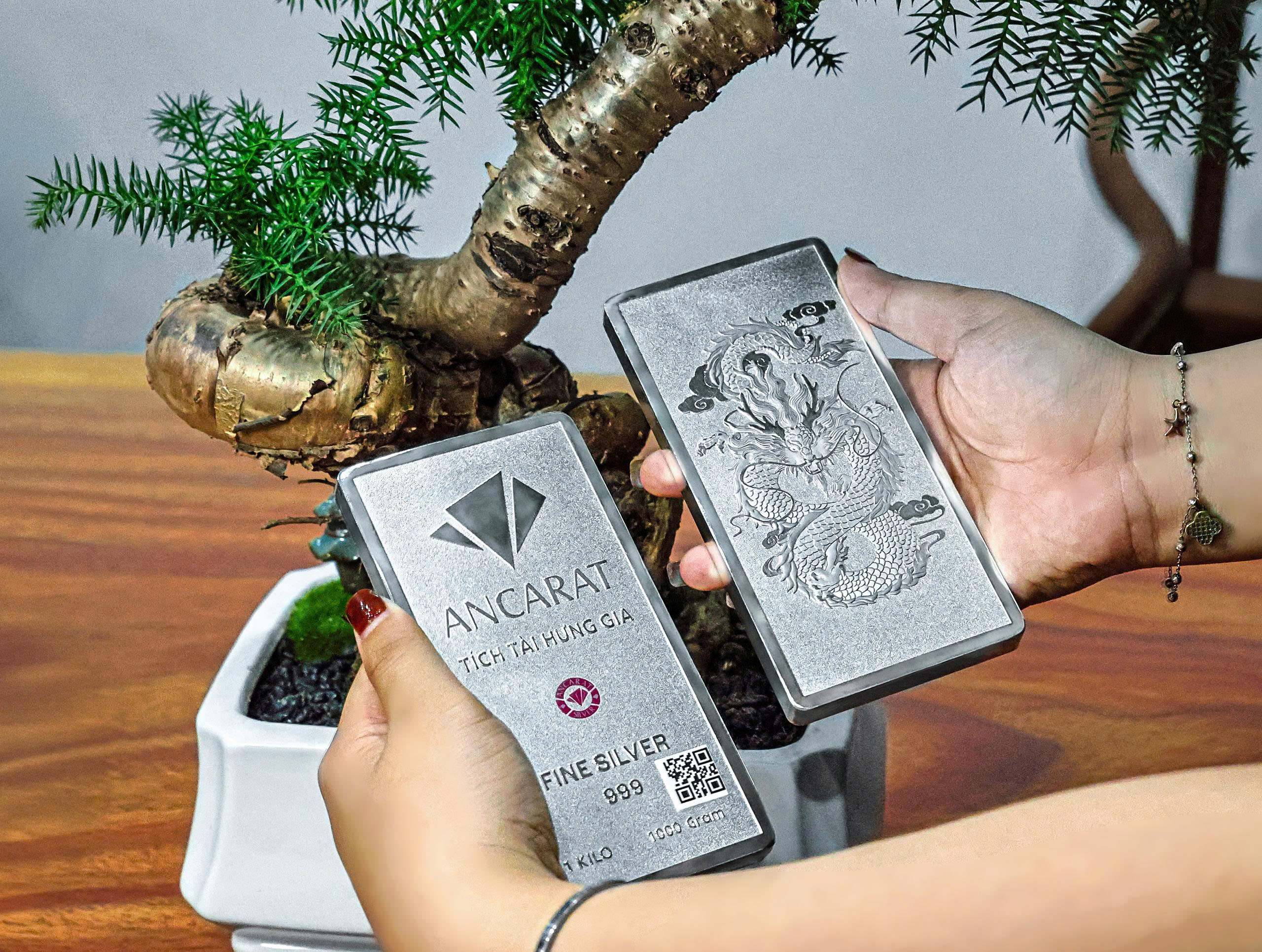 Giá vàng miếng SJC lên 190,8 triệu đồng/lượng rồi quay đầu giảm 2 Giá vàng - Ảnh 2.