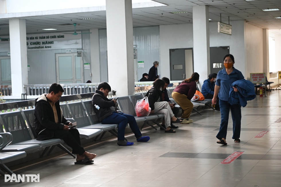 Biến hầm gửi xe thành nơi nương náu miễn phí cho người nhà bệnh nhân - 8