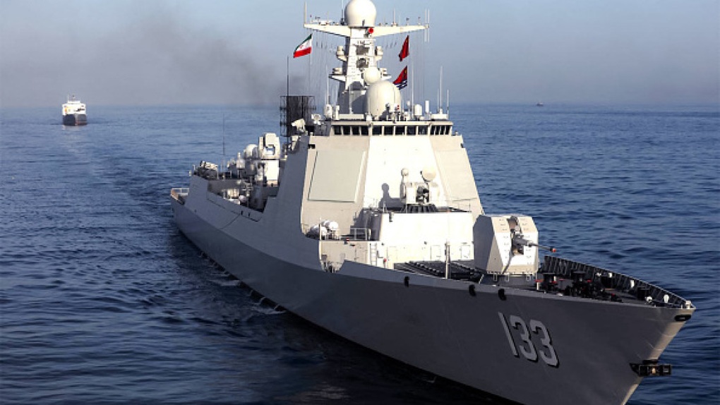 Iran tiết lộ vũ khí bí mật dưới đáy biển giữa lúc căng thẳng - 1