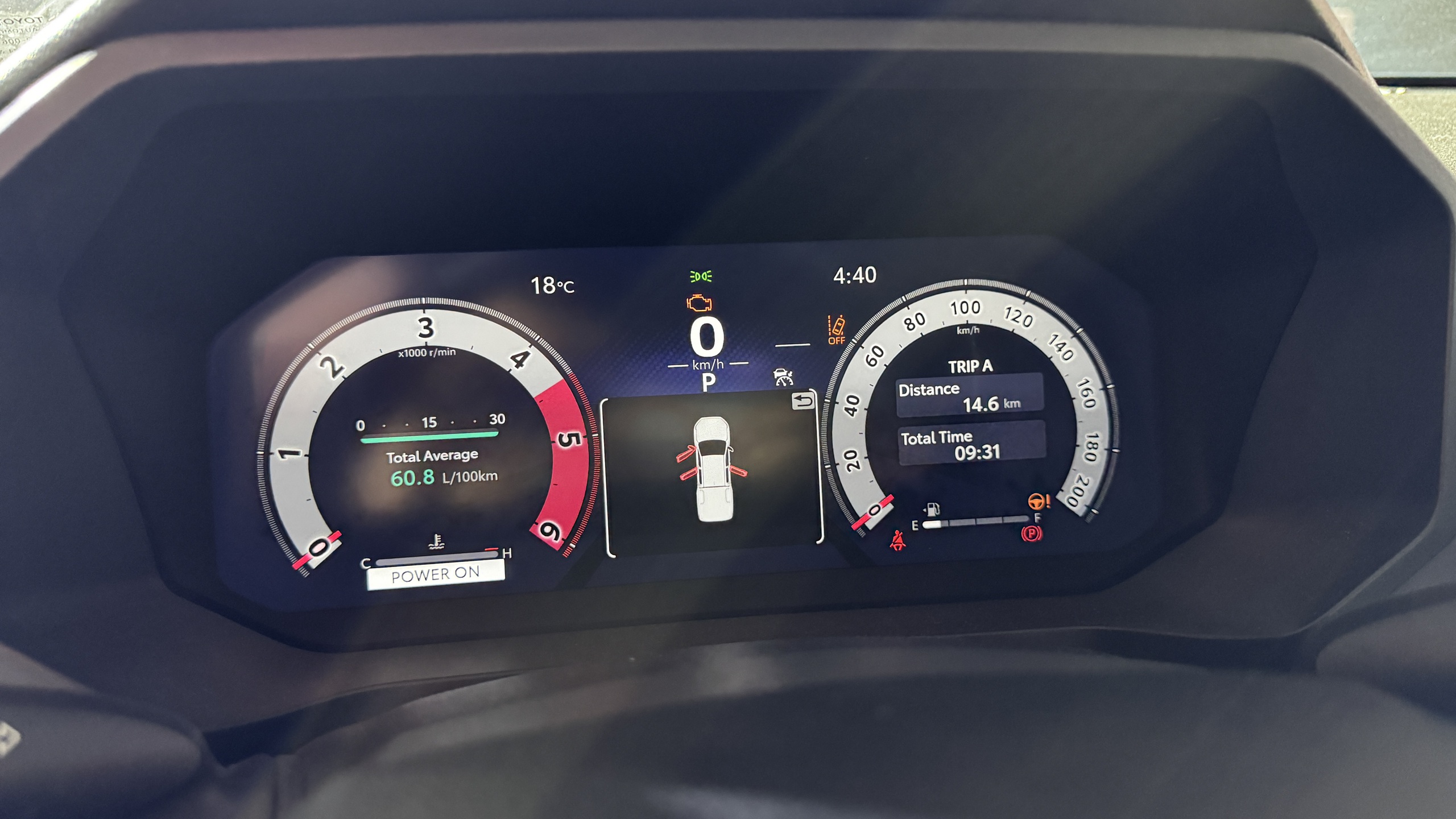 Toyota Hilux 2026 lột xác thiết kế, chốt giá từ 632 triệu đồng- Ảnh 5.