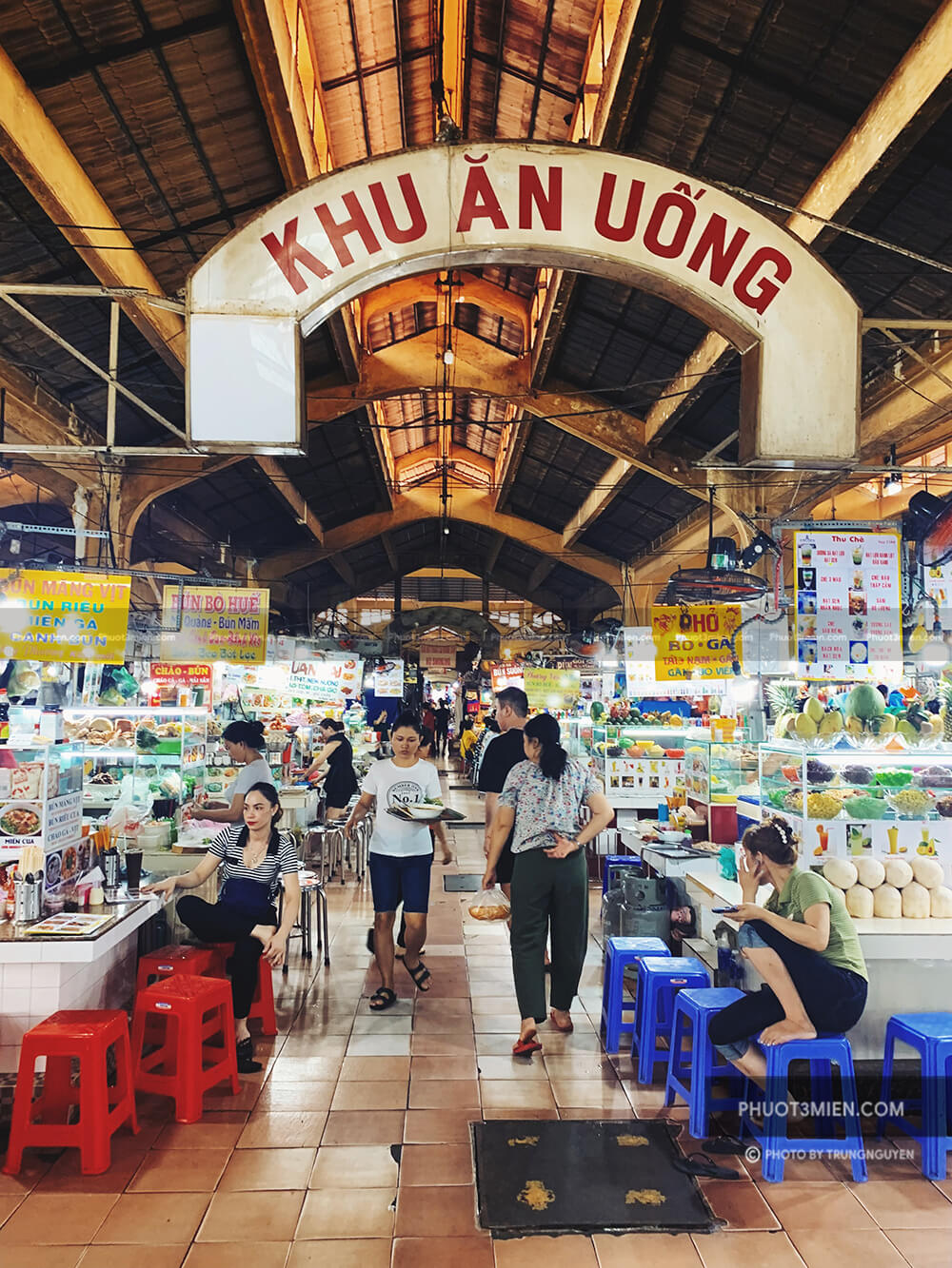 Cảnh tượng ngay lúc này tại khu chợ hơn 100 tuổi giữa TP.HCM: Nhiều người không tin vào mắt mình- Ảnh 11.