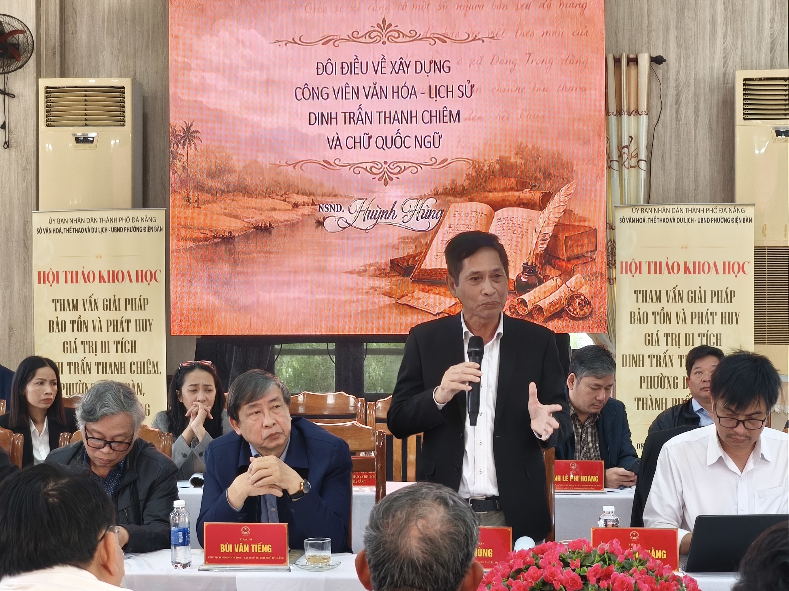 NSND Huỳnh Hùng: Dựng tượng các chúa Nguyễn và giáo sĩ phương Tây là việc nên làm- Ảnh 2.