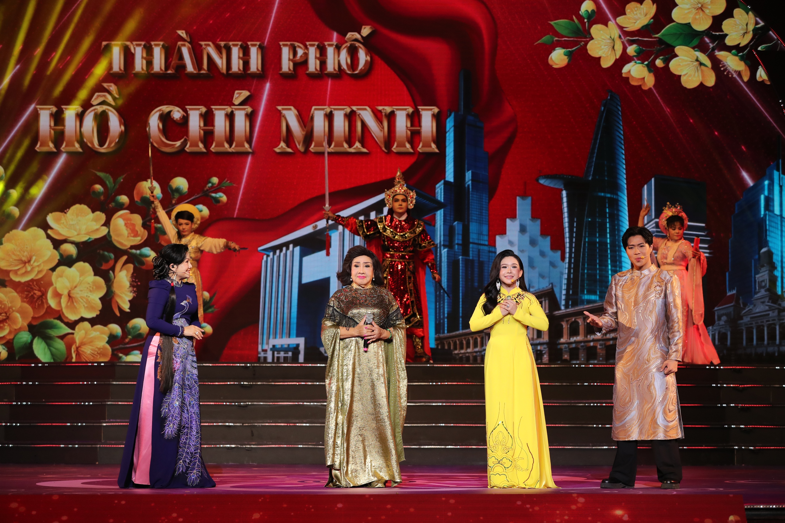 NSND Lệ Thủy, NSƯT Kim Tử Long cùng dàn nghệ sĩ gạo cội hội ngộ - Ảnh 2.