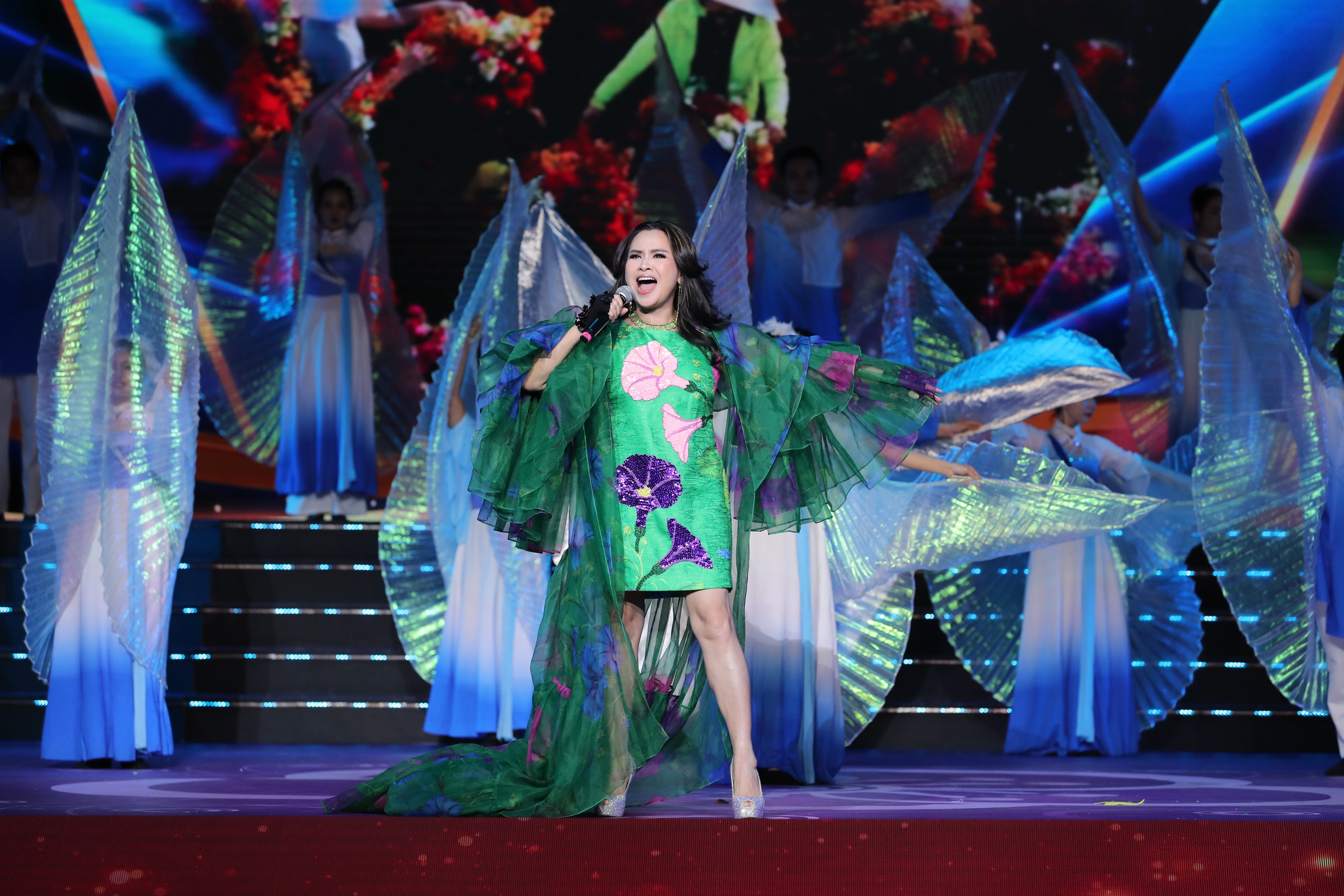 NSND Lệ Thủy, NSƯT Kim Tử Long cùng dàn nghệ sĩ gạo cội hội ngộ - Ảnh 11.