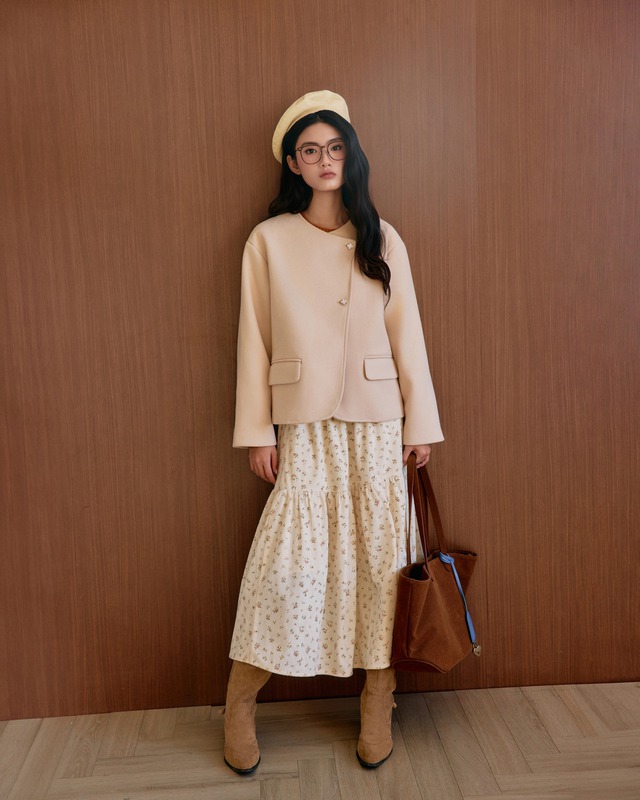 Phối áo khoác và váy dài - Ảnh 3.