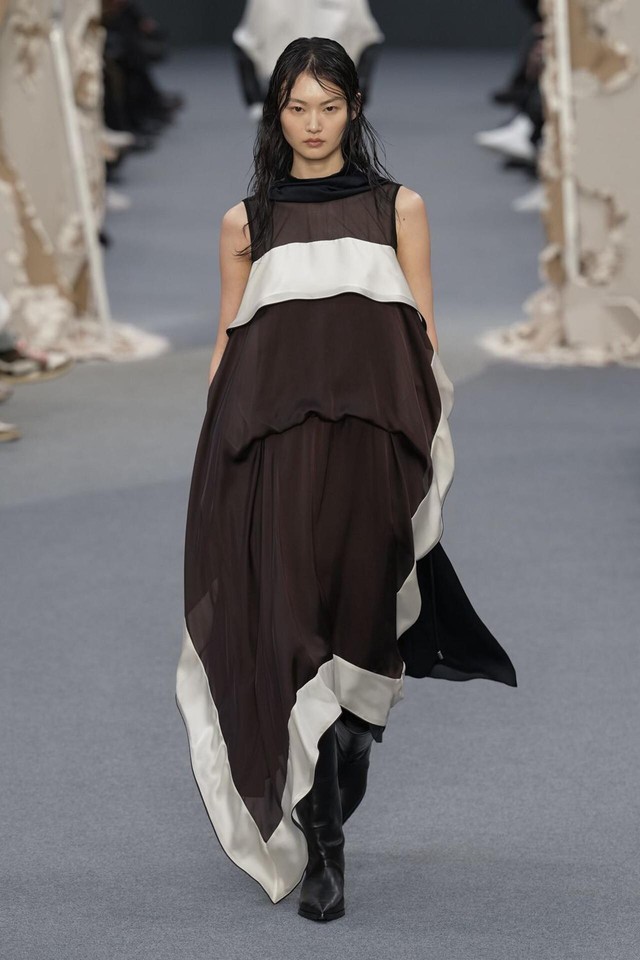 Khoe dáng thông minh với các họa tiết và thiết kế 3D - Ảnh 5.