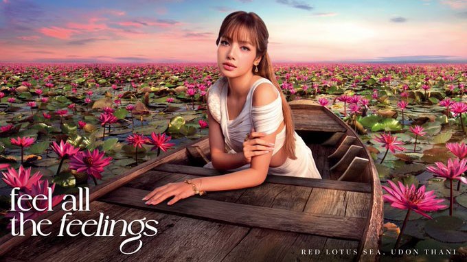 Hồ sen đỏ, một vùng đất ngập nước thuộc huyện Kumphawapi, tỉnh Udon Thani, nổi tiếng với cảnh sắc hoa sen hồng theo mùa, thường nở rộ vào khoảng tháng Giêng đến tháng Hai và thu hút khách du lịch mỗi năm. (Ảnh: Lisa Instagram)